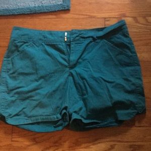 Lee Turquoise Shorts